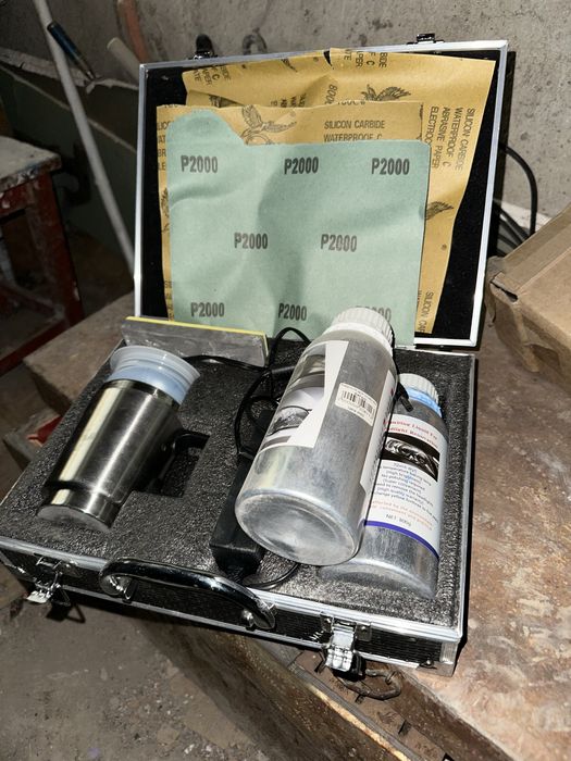 Продам набор чемодан для полирофку фар