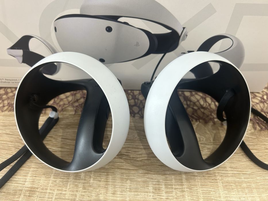 PlayStation VR2 (PSVR2) – Set complet, ca nou + CADOU suport cu încărcare controlere