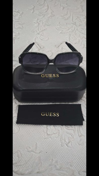 Слънчеви оригинални очила на "Guess"