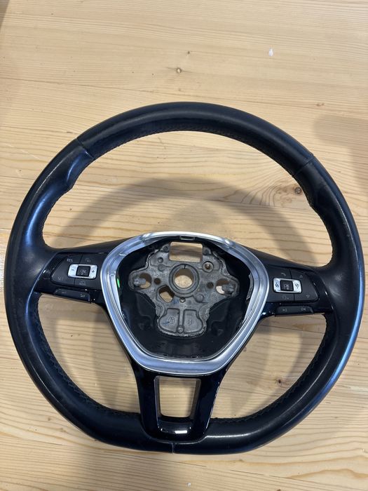 Волан със лентов кабел