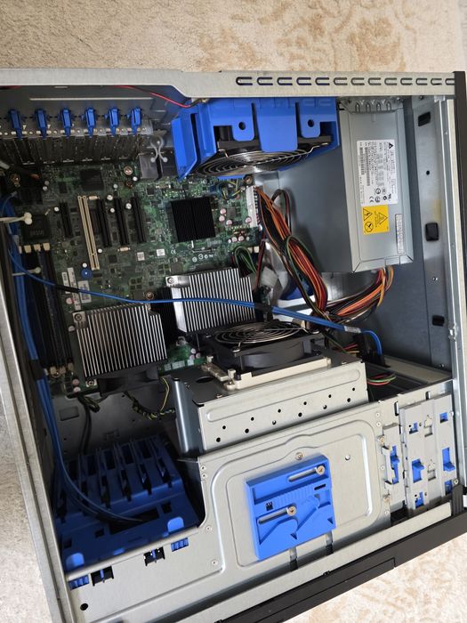 Сервер Intel(R) Xeon(R) CPU E5606