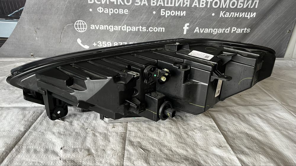 2 броя ляв и 2 броя десен фар Tesla X 2015-