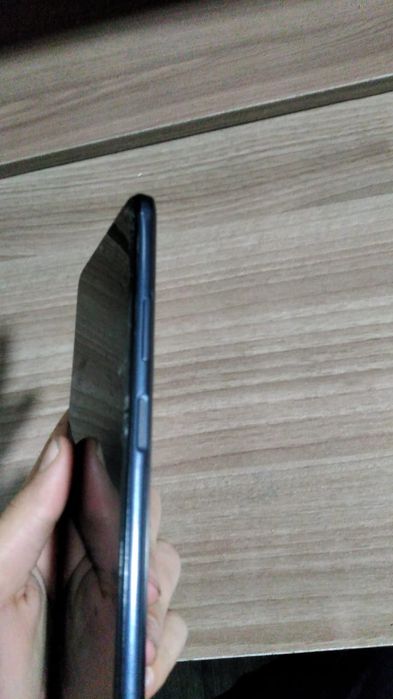 Wiko t10 или обмен на айфон