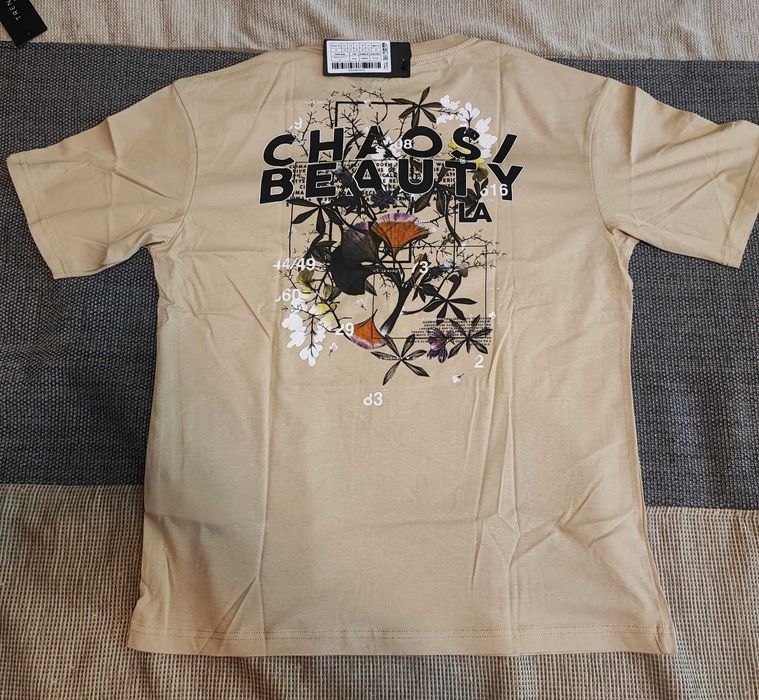 Tricou XS oversize.