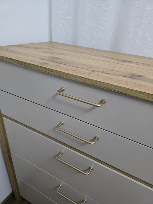 Comodă nouă, cu sertare