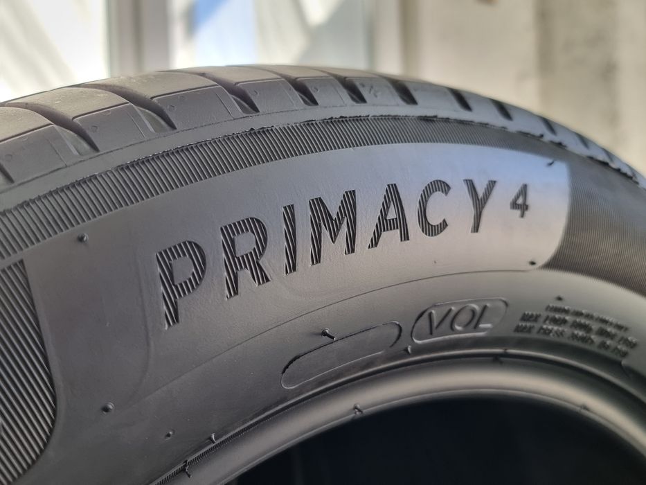 "Dot 22" 235/55/18 Michelin 4Броя: 420лв 6.3мм