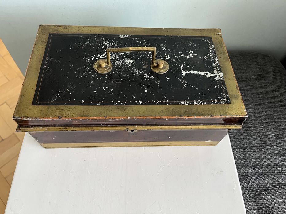 Метална каса за кеш / 19- ти век