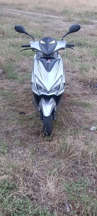 Скутар сотилади или обмен электронига  qiumotors 125 куб
