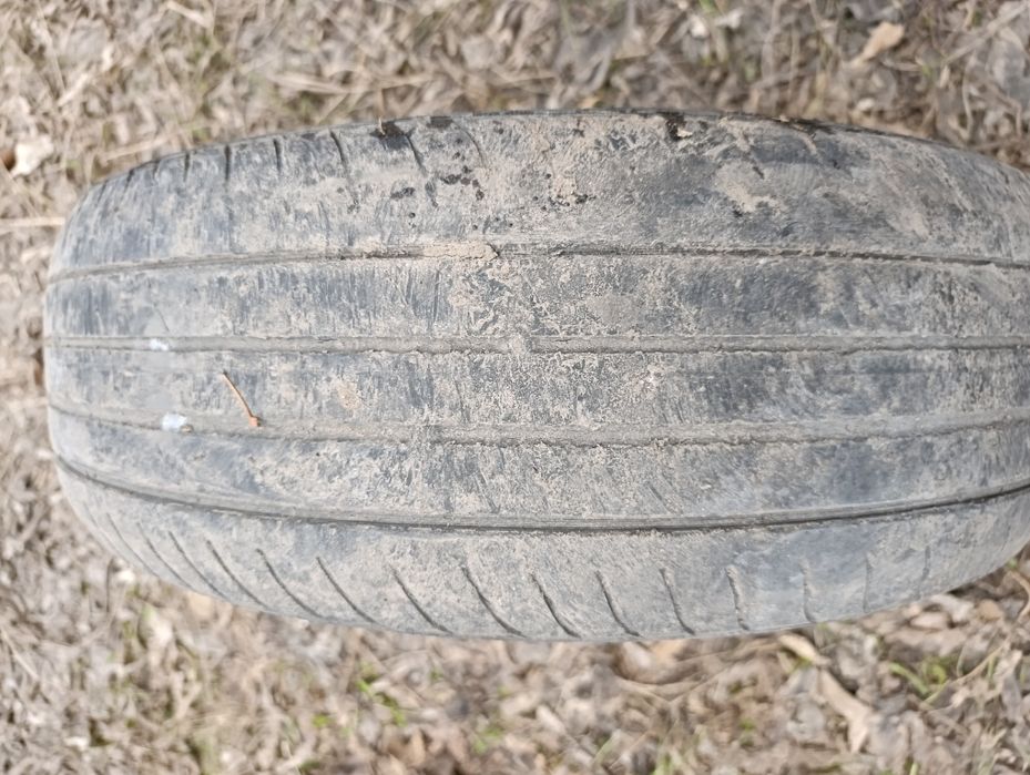 Шины б/у  2 баллона