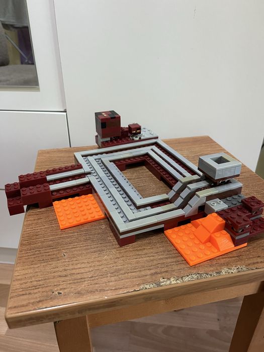 Lego minecraft , собранный набор