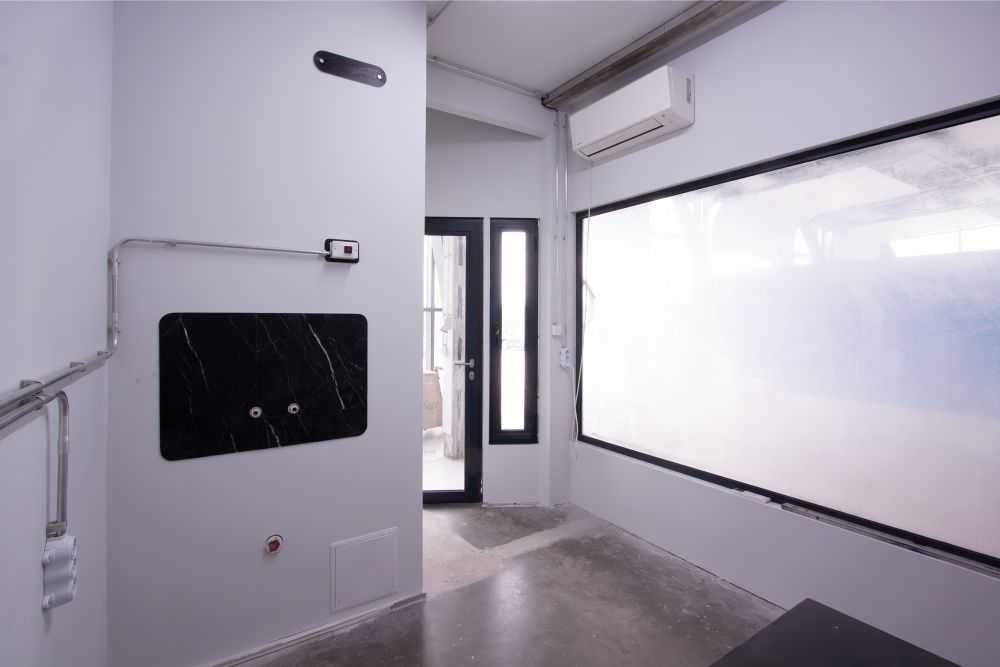 Дава се под наем Промишлена сграда в Хасково, Болярово - 110 кв.м за 765 € - Снимка #3