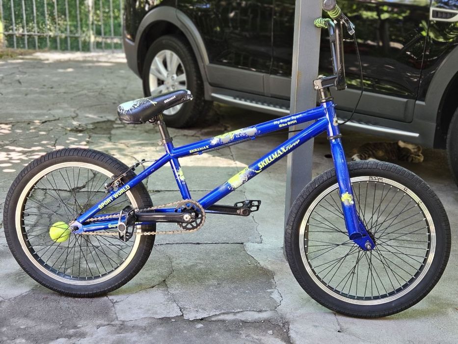 Продается трюковой велосипед BMX ,в отличном состоянии.