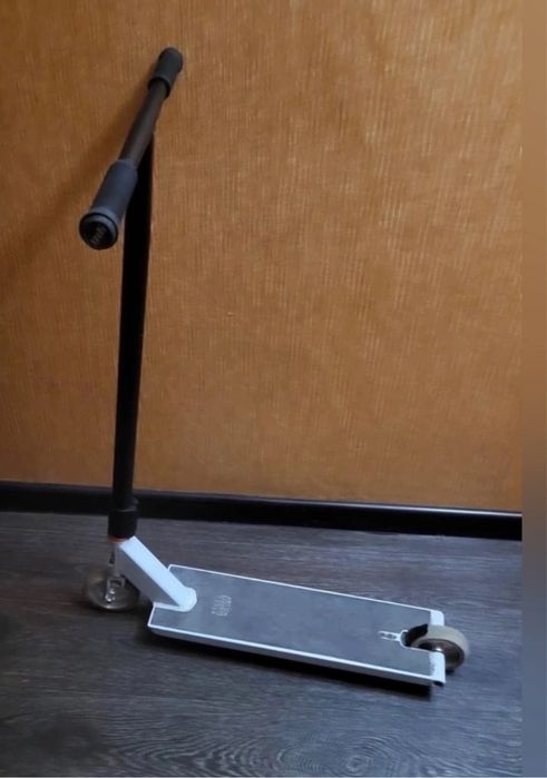 Продам Трюкавой Самокат