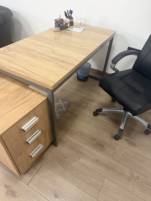 Продам офисную мебель