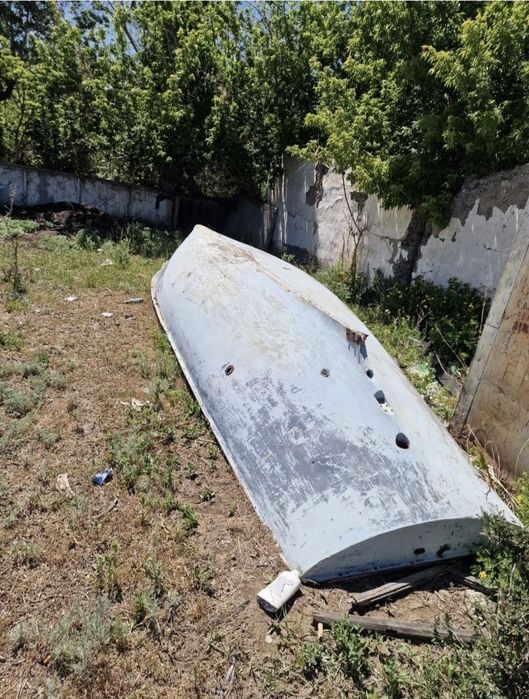 Продам лодку, пластик.