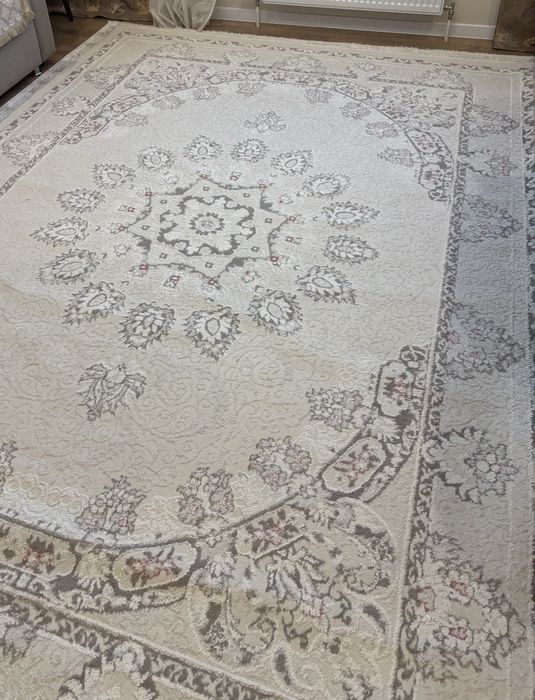 Продам ковер 250х350