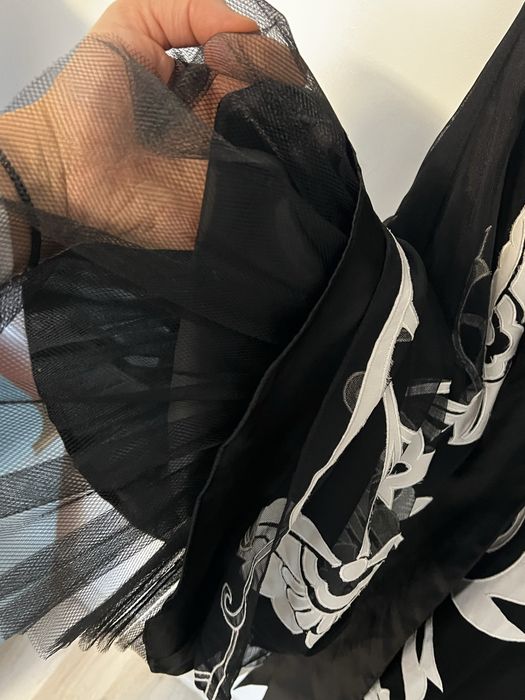 Rochie de ocazie neagră cu broderie