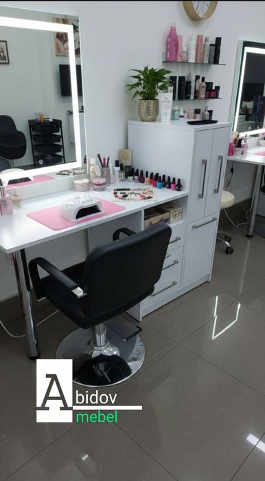 Маникюрный стол для Вашего бизнеса.  Удобный и функциональная.