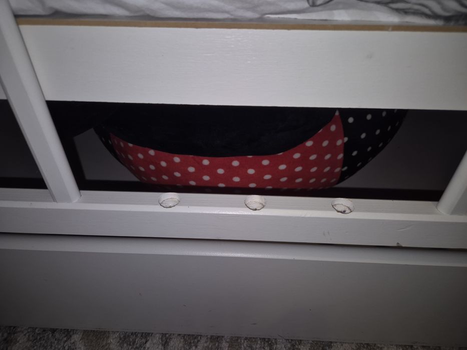 Vând pătuț din lemn bebe 120×60cm+saltea cocos, folosit foarte puțin