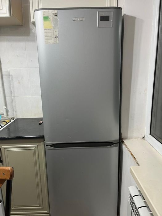 Срочно продается холодильник