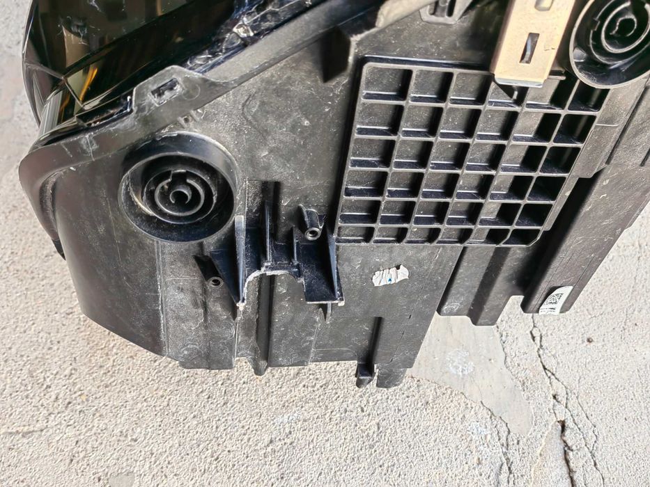 Фар BMW X1 F48 FULL LED LCi десен/Фар БМВ Х1 Ф48 LED Оригинален