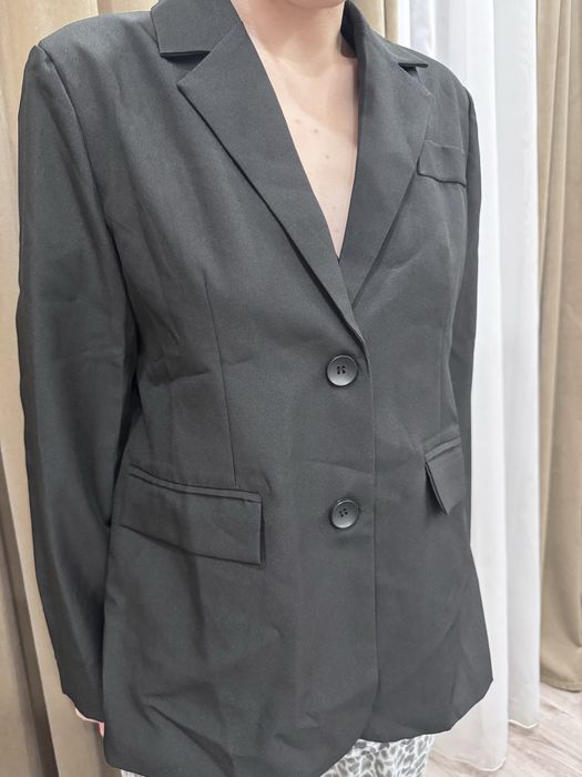 Продается пиджак новый
