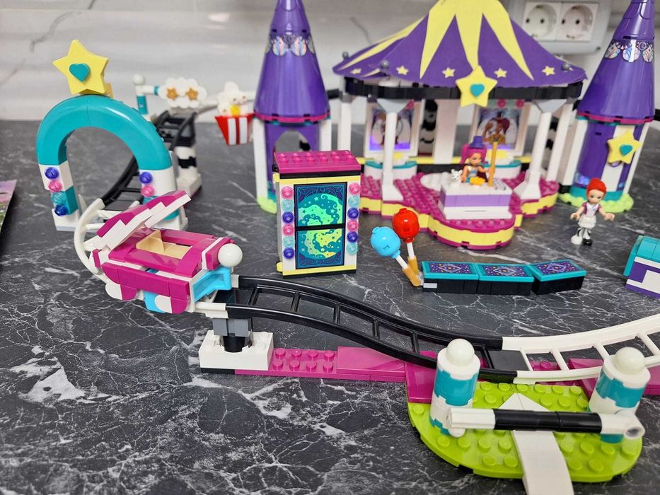Set LEGO Friends Magical Funfair Roller Coaster – Parc de distracții