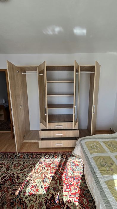 Închiriez apartament cu o camera zona confectii