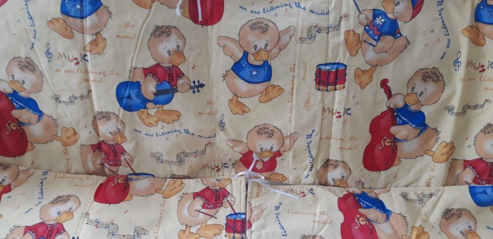 Обиколник за детско креватче