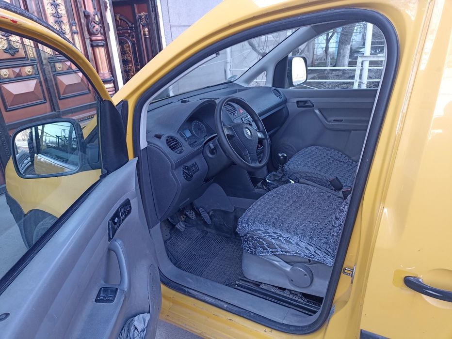 Volkswagen caddy sotiladi