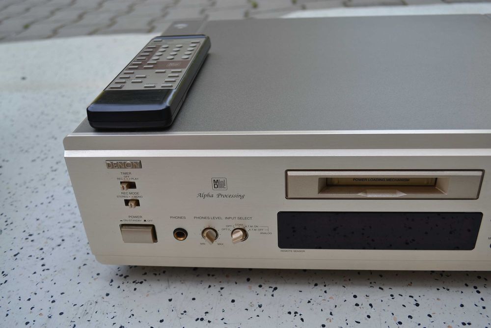 Minidisc Denon DMD-1600AL cu telecomanda