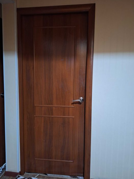 Продам межкомнатные двери