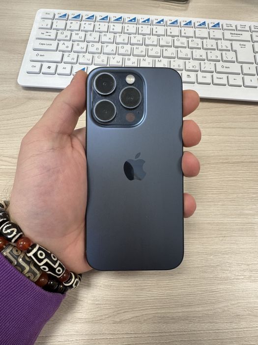 Продам Iphone 15 pro на 256GB