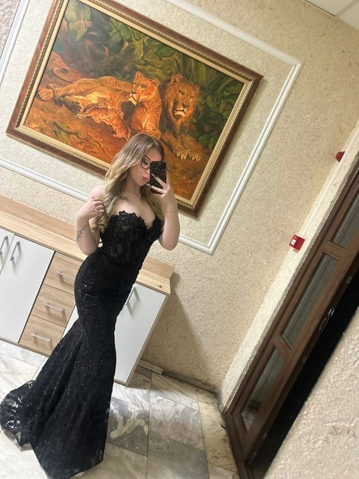 Абитуриентска рокля