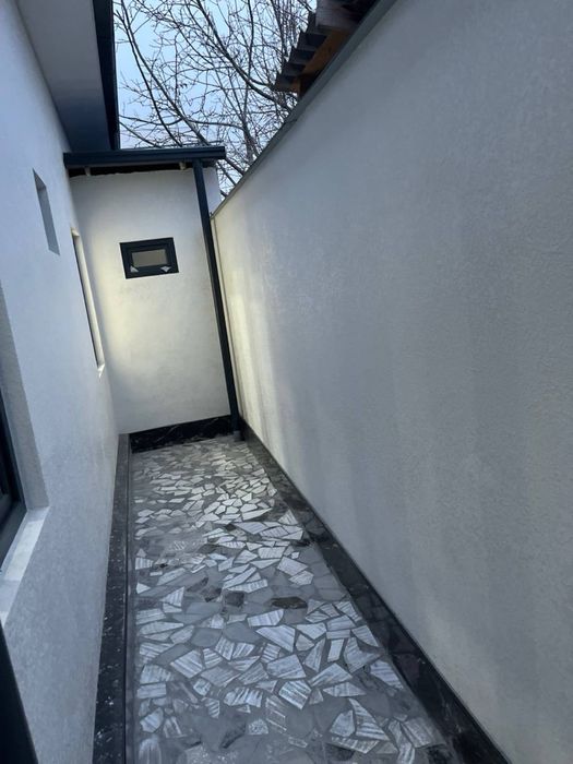 Srochno sotiladi Xonobod 1,6 sotok , 5 xona Evrokotedj, Sergeli