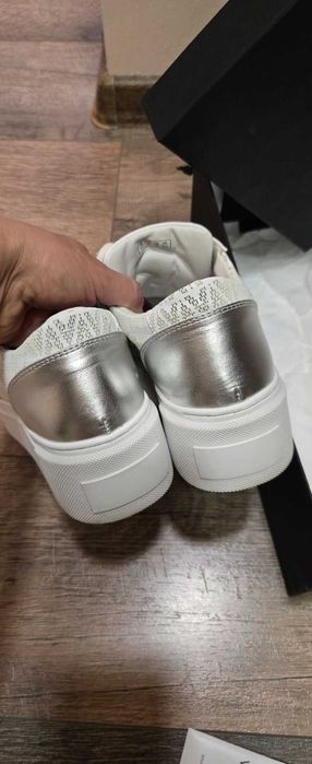 Маратонки  Valentino 36