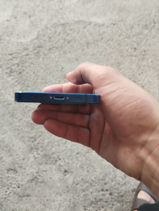 iPhone12 с гарантий