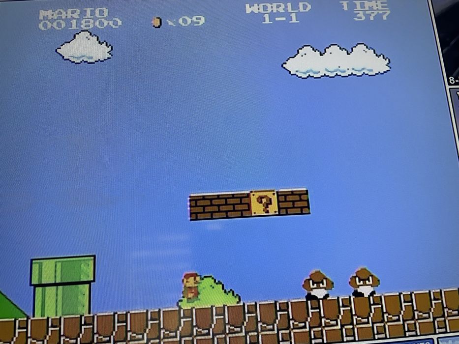 Mini consola retro clasica super mario 620 jocuri