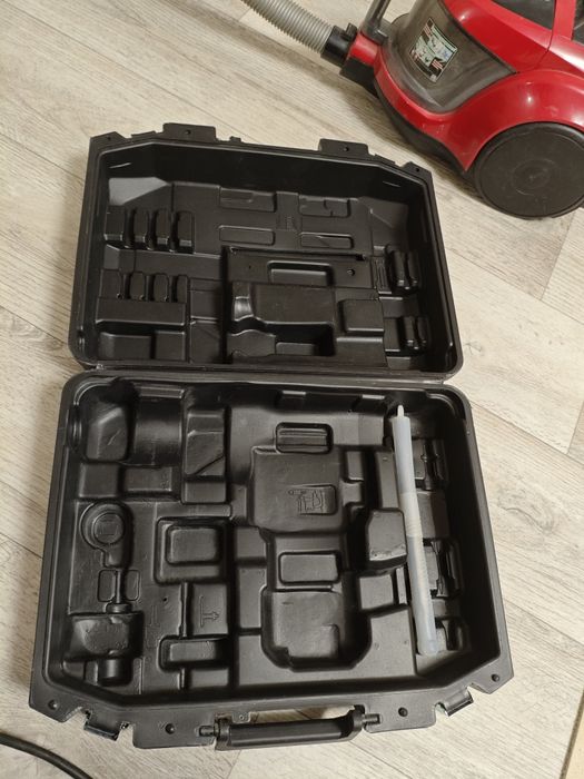 Перфоратор продам.