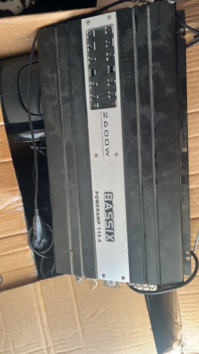 Subwoofer complet cu stație 2700w