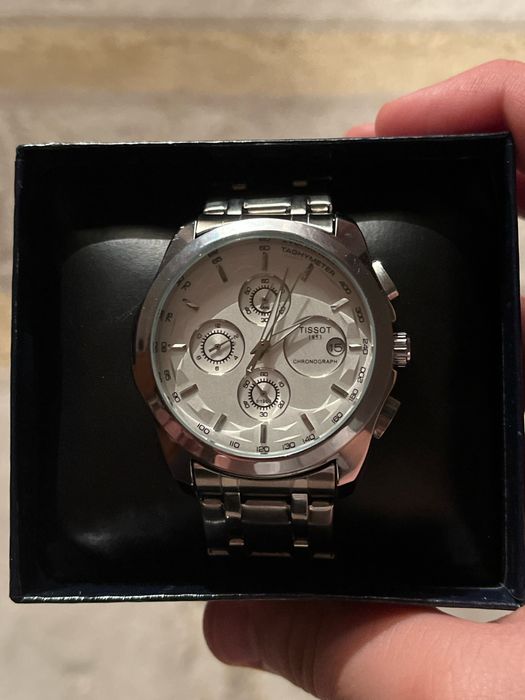 Tissot часы не использвал