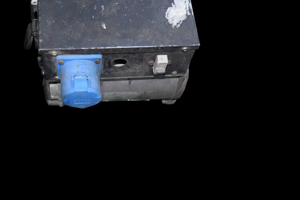 Generator de curent Honda pe benzină 5 kW – portabil, cu cadru și roți