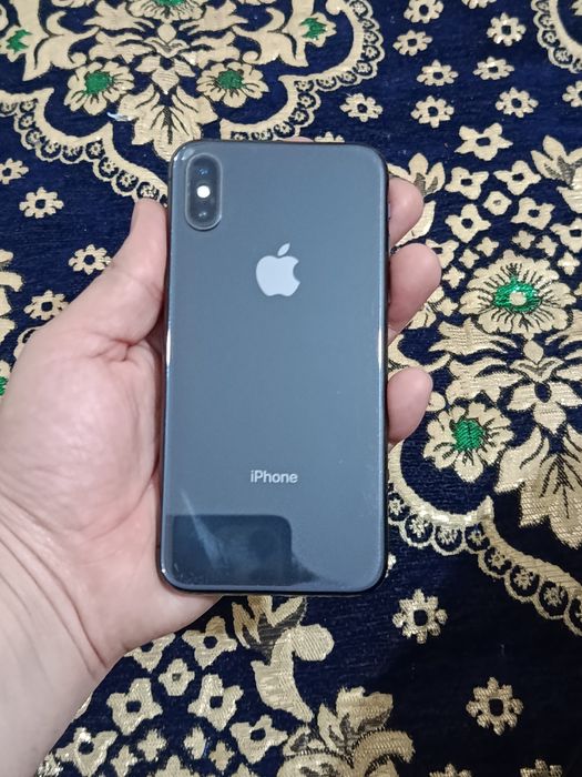 iPhone XS 64GB.             .