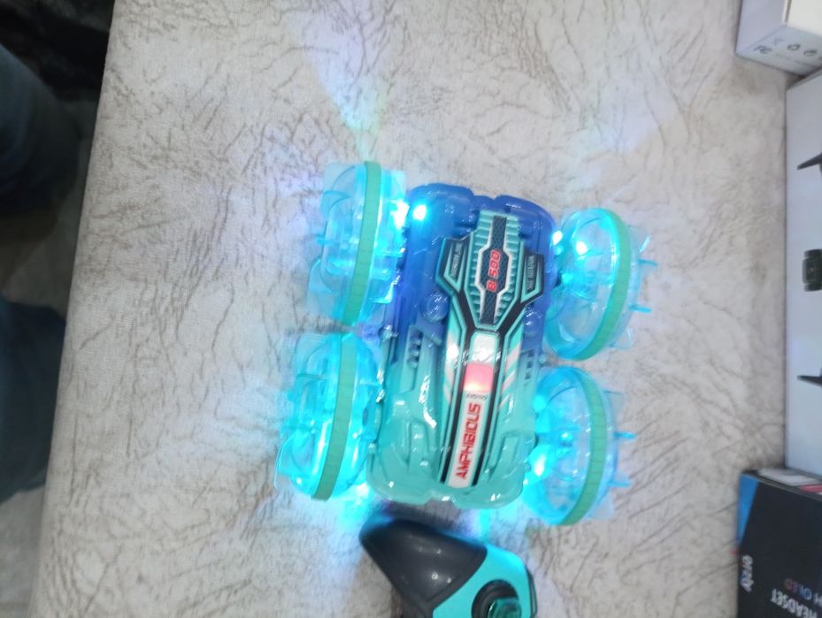 Детска количка водна и мощна със две батерии