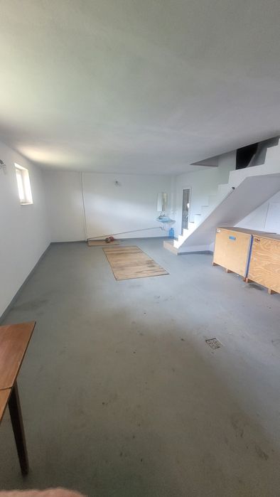 Închiriez casa în Piatra Neamț