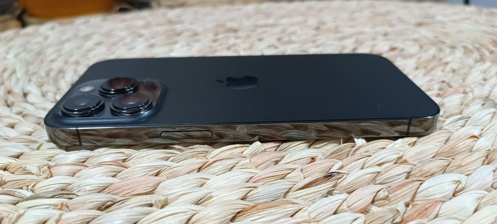 iPhone 13 Pro. В идеальном состоянии.