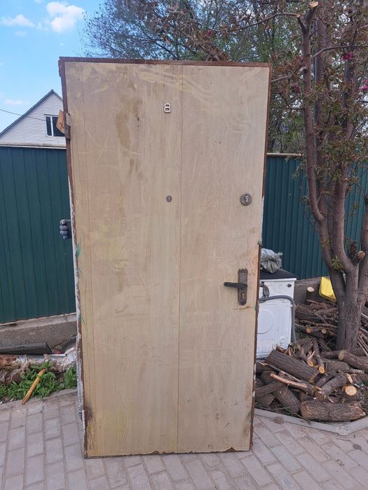 Хороши двери, такой есть 2 двер