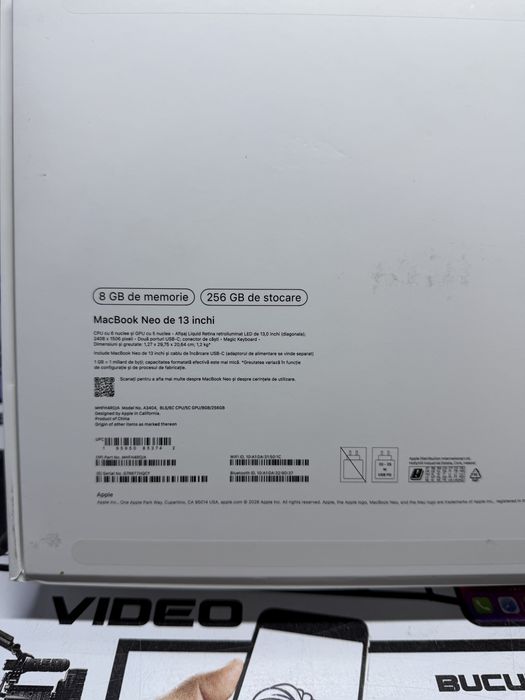 MacBook Neo / 100% Baterie / CreativAmanet