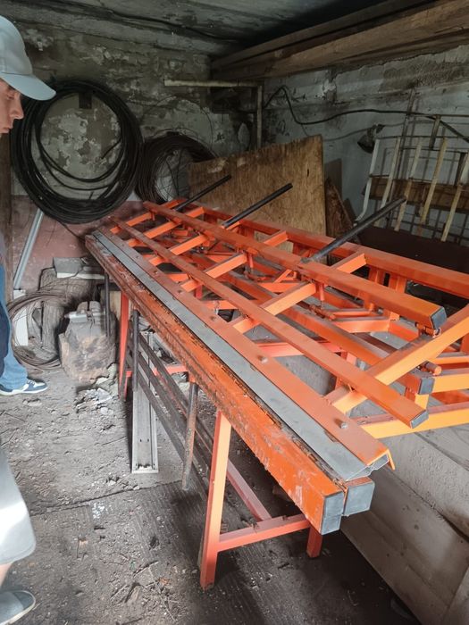Продам 1 Станок ЛистоГиб Ручной .