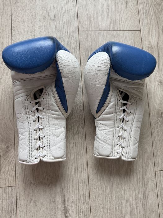 Продавам оригинални боксови ръкавици Winning 14 oz, връзки (lace-up)
